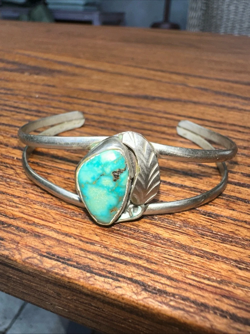 Vintage Native American HandMade Turquoise Sterling Silver Cuff Bracelet